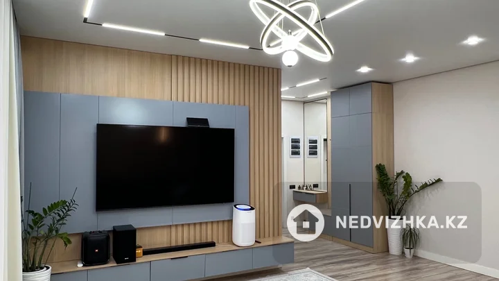 3-комнатная квартира, этаж 2 из 5, 107 м², фотография 5