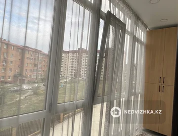 3-комнатная квартира, этаж 2 из 5, 107 м², миниатюра 12