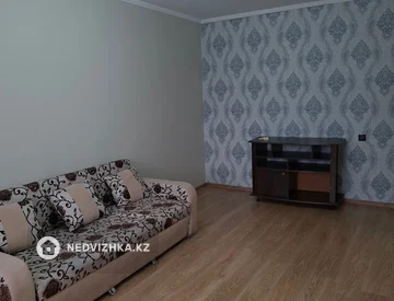 3-комнатная квартира, этаж 5 из 5, 70 м², миниатюра 2