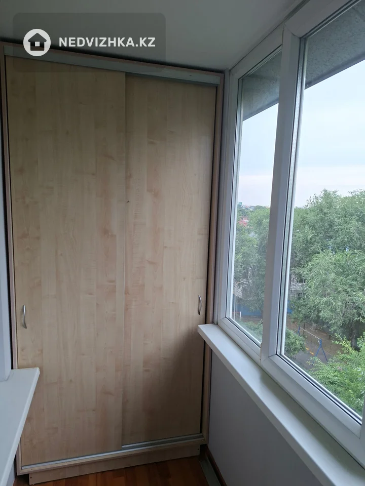 3-комнатная квартира, этаж 5 из 5, 70 м², фотография 4