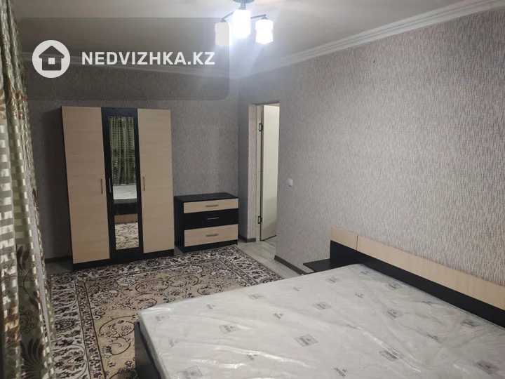 2-комнатная квартира, этаж 9 из 12, 63 м², На длительный срок, фотография 2