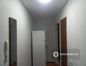2-комнатная квартира, этаж 2 из 5, 42 м², миниатюра 3