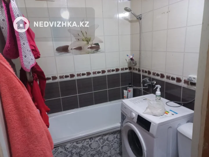 2-комнатная квартира, этаж 2 из 5, 42 м², фотография 4