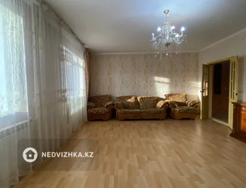 3-комнатная квартира, этаж 3 из 9, 102 м², миниатюра 2