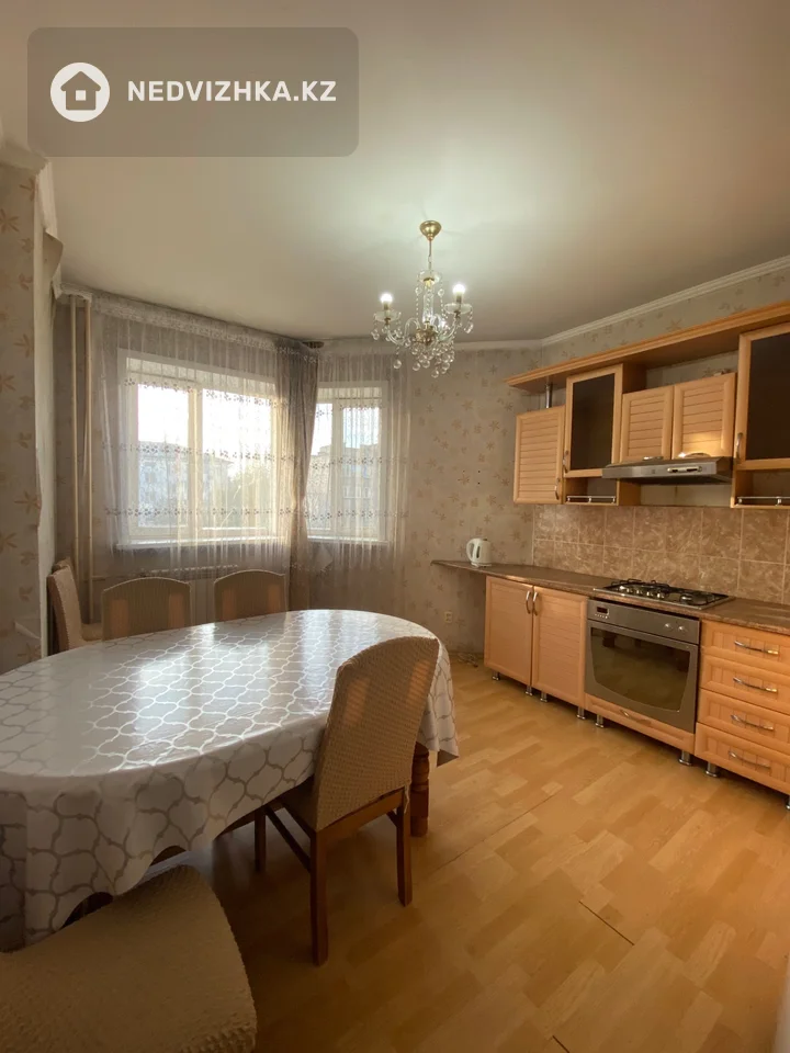 3-комнатная квартира, этаж 3 из 9, 102 м², фотография 5