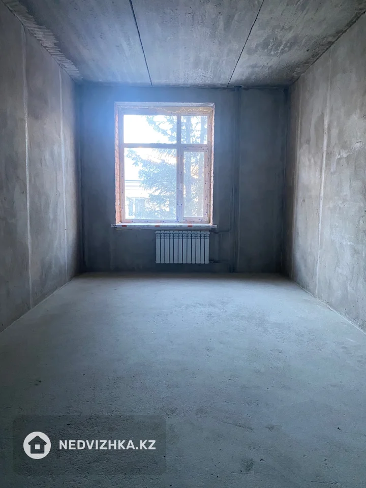 2-комнатная квартира, этаж 2 из 5, 47 м², фотография 2