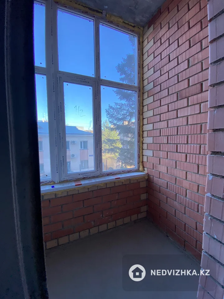 2-комнатная квартира, этаж 2 из 5, 47 м², фотография 3