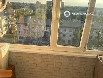 3-комнатная квартира, этаж 9 из 9, 65 м², миниатюра 4