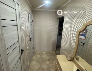 3-комнатная квартира, этаж 9 из 9, 65 м², миниатюра 6
