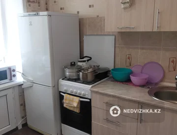 1-комнатная квартира, этаж 5 из 5, 32 м², На длительный срок, миниатюра 11