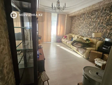 3-комнатная квартира, этаж 4 из 6, 104 м², миниатюра 1