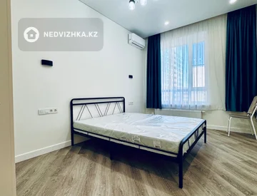 3-комнатная квартира, этаж 8 из 12, 87 м², миниатюра 1