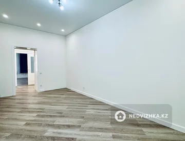3-комнатная квартира, этаж 8 из 12, 87 м², миниатюра 5