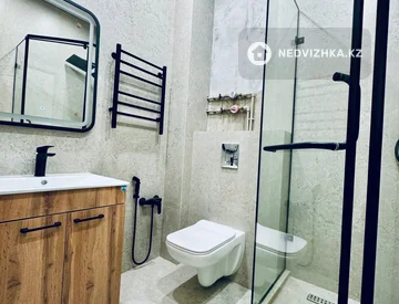 3-комнатная квартира, этаж 8 из 12, 87 м², миниатюра 9