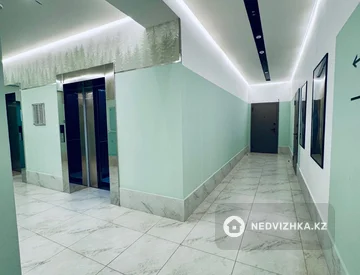 3-комнатная квартира, этаж 8 из 12, 87 м², миниатюра 10