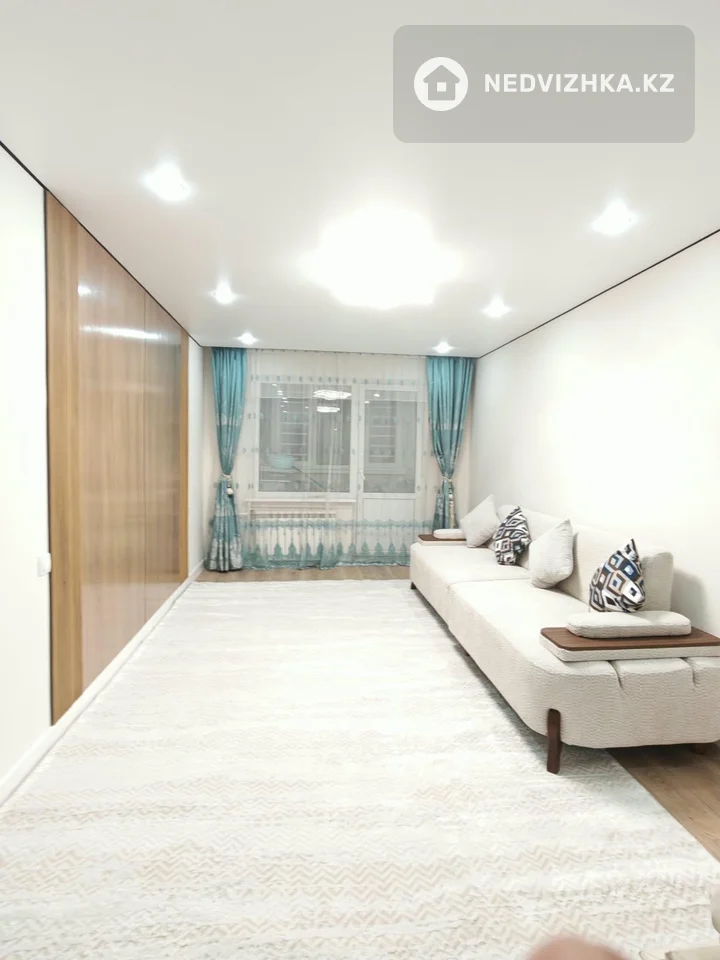 3-комнатная квартира, этаж 2 из 5, 62 м², фотография 2