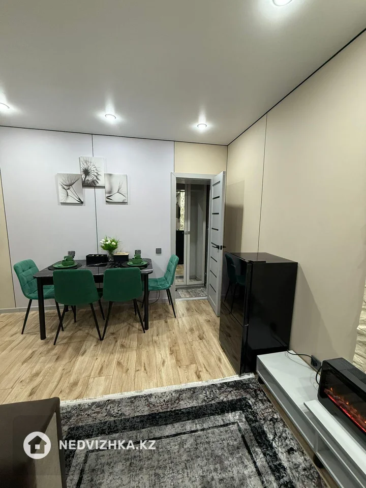1-комнатная квартира, этаж 1 из 4, 30 м², Посуточно, фотография 5
