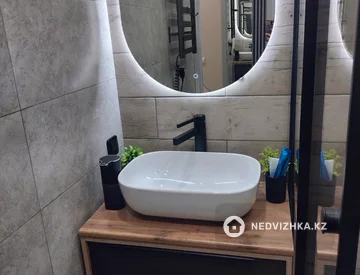 1-комнатная квартира, этаж 1 из 4, 30 м², Посуточно, миниатюра 12
