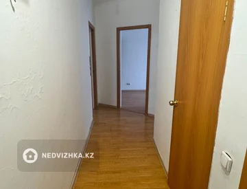 2-комнатная квартира, этаж 3 из 5, 63 м², миниатюра 9