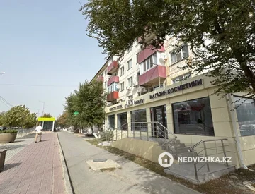 2-комнатная квартира, этаж 5 из 5, 44 м², миниатюра 2