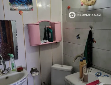 3-комнатная квартира, этаж 4 из 5, 57 м², миниатюра 4
