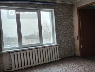 3-комнатная квартира, этаж 4 из 5, 57 м², миниатюра 9