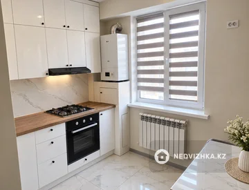 1-комнатная квартира, этаж 3 из 3, 39 м², миниатюра 1