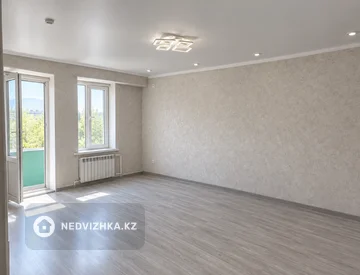 1-комнатная квартира, этаж 3 из 3, 39 м², миниатюра 2