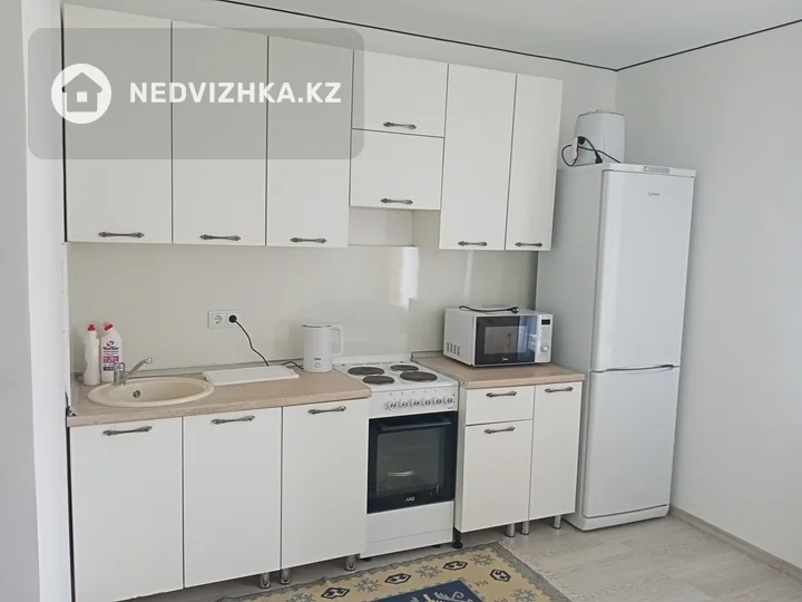 1-комнатная квартира, этаж 20 из 22, 50 м², На длительный срок