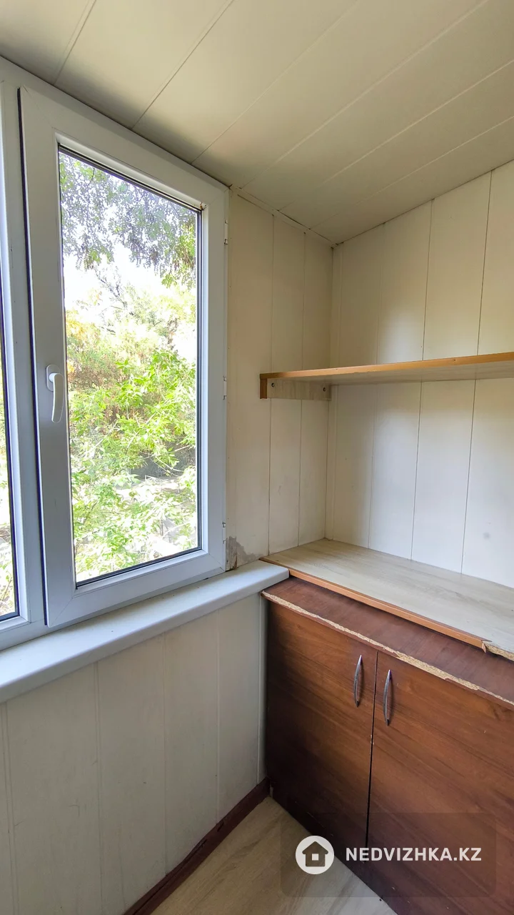 3-комнатная квартира, этаж 2 из 5, 60 м², фотография 4