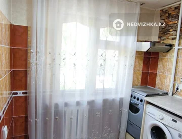 3-комнатная квартира, этаж 2 из 5, 60 м², миниатюра 11