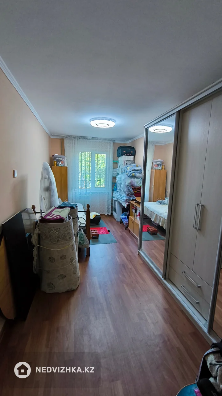 3-комнатная квартира, этаж 2 из 5, 60 м², фотография 5