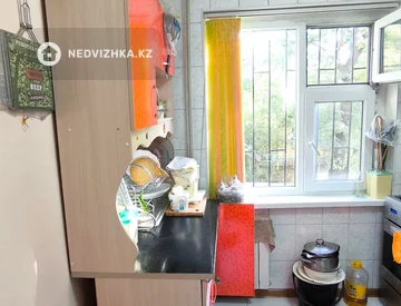 3-комнатная квартира, этаж 2 из 5, 60 м², миниатюра 10