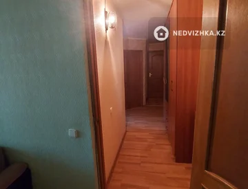 2-комнатная квартира, этаж 3 из 5, 46 м², миниатюра 2