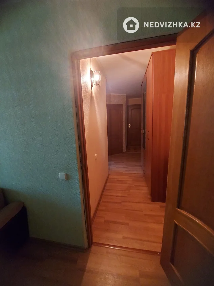 2-комнатная квартира, этаж 3 из 5, 46 м², фотография 2