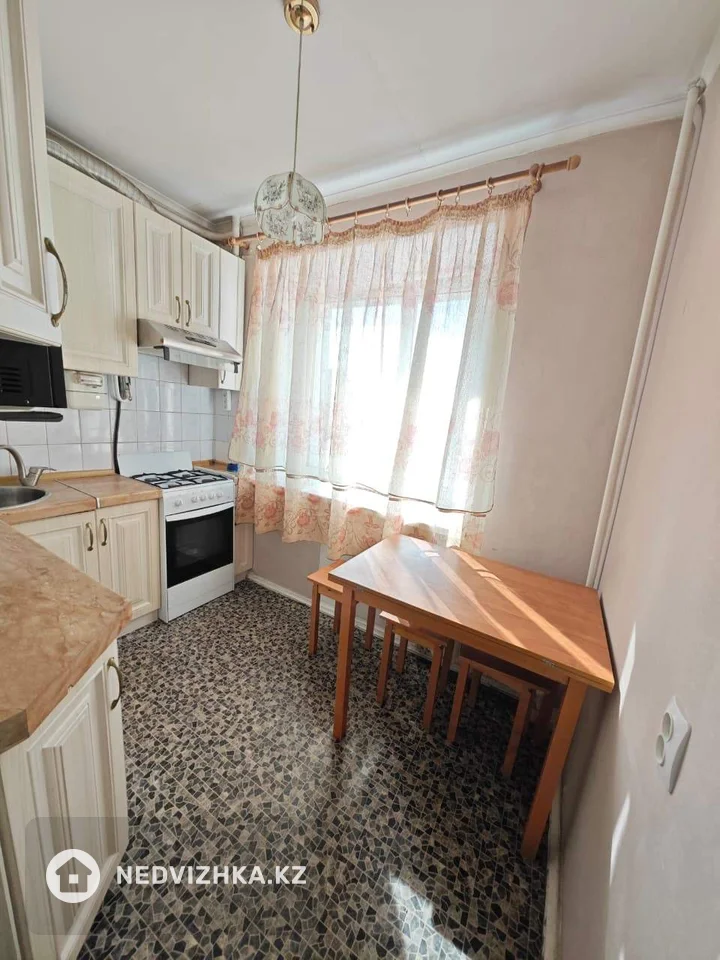 2-комнатная квартира, этаж 2 из 9, 43 м², фотография 5