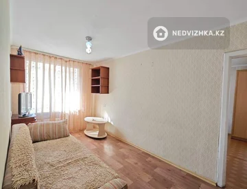 2-комнатная квартира, этаж 2 из 9, 43 м², миниатюра 10