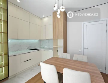 2-комнатная квартира, этаж 13 из 17, 67 м², миниатюра 11