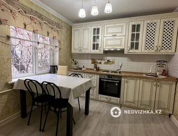 4-комнатная квартира, этаж 1 из 5, 128 м², миниатюра 1