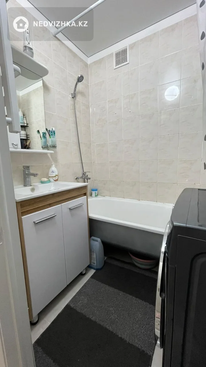 3-комнатная квартира, этаж 6 из 9, 65 м², фотография 3