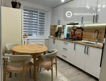 3-комнатная квартира, этаж 6 из 9, 65 м², миниатюра 12