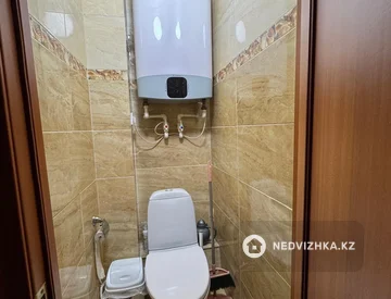 2-комнатная квартира, этаж 1 из 10, 53 м², миниатюра 4