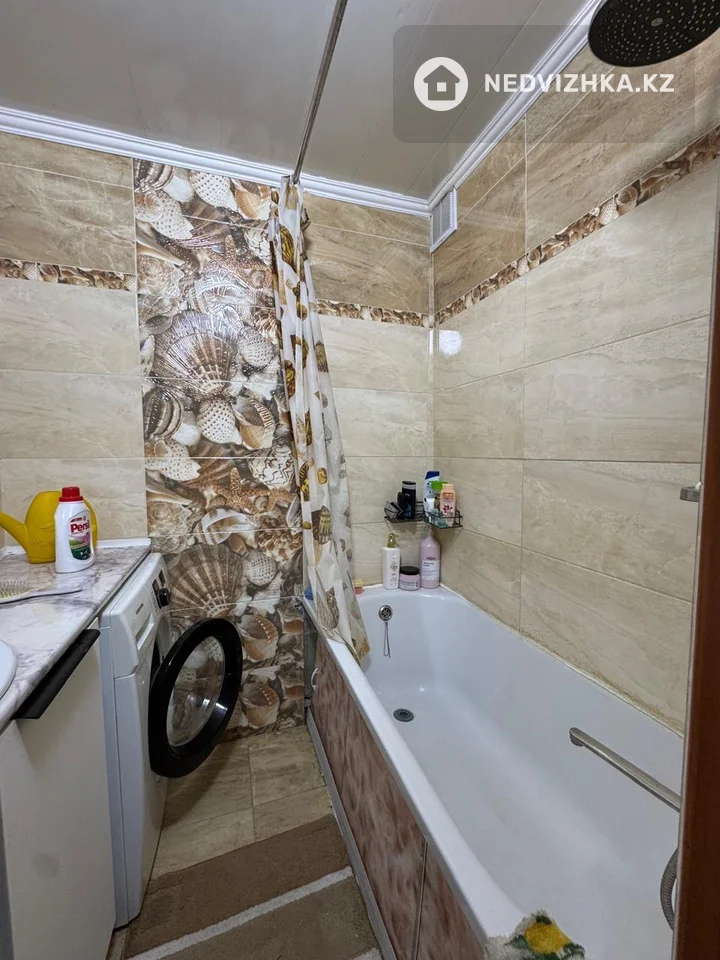 2-комнатная квартира, этаж 1 из 10, 53 м², фотография 5