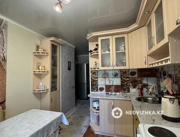 2-комнатная квартира, этаж 1 из 10, 53 м², миниатюра 8