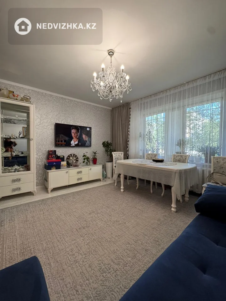 2-комнатная квартира, этаж 1 из 10, 53 м²