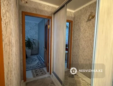 2-комнатная квартира, этаж 1 из 10, 53 м², миниатюра 9