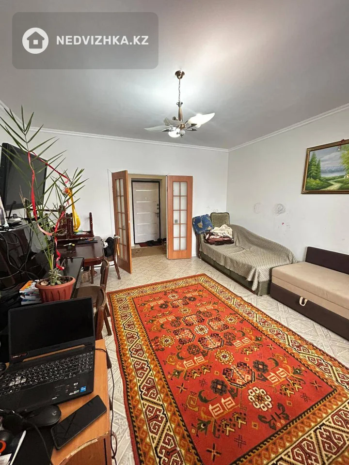 2-комнатная квартира, этаж 1 из 10, 60 м²