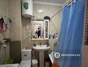 2-комнатная квартира, этаж 1 из 10, 60 м², миниатюра 9