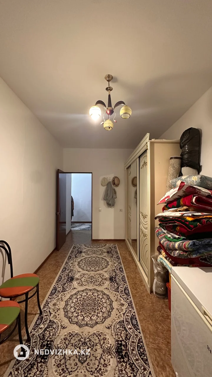 2-комнатная квартира, этаж 5 из 5, 64 м², фотография 4