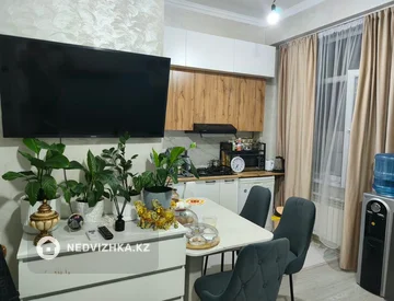 1-комнатная квартира, этаж 1 из 5, 38 м², миниатюра 1